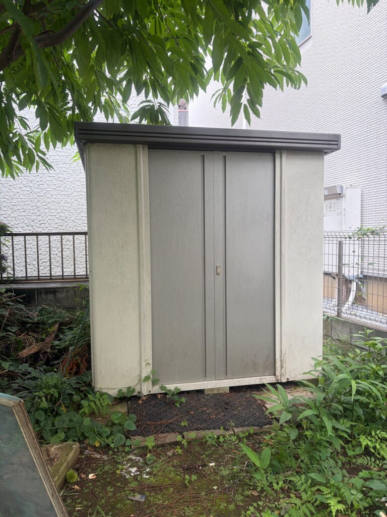 柏市のお客様より物置の解体・回収のご依頼を頂きました